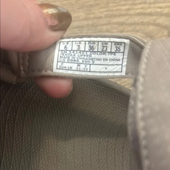 Skechers Gray Sandals for Women - Picture 4 of 5